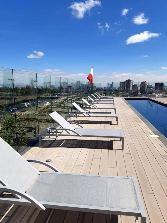 Galeria Plaza San Jeronimo Hotel Mexico City Ngoại thất bức ảnh Rooftop pool at the hotel